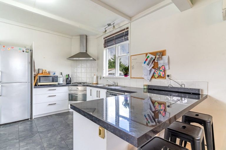 Photo of property in 27 Arthur Street, Winton, 9720