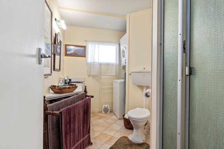 Photo of property in 40 Maunganui Road, Mount Maunganui, 3116