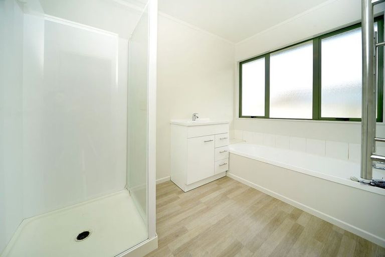 Photo of property in 4 Josie Lane, Manurewa, Auckland, 2102