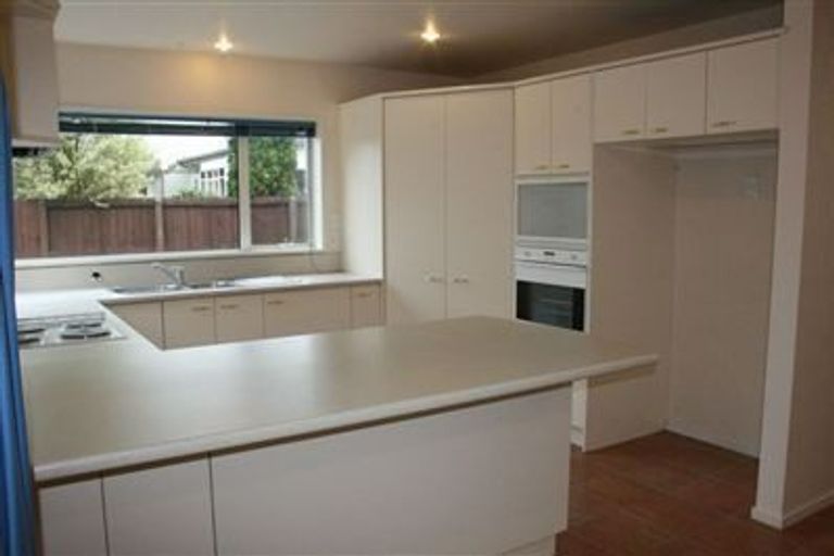 Photo of property in 4a Roche Avenue, Upper Riccarton, Christchurch, 8041