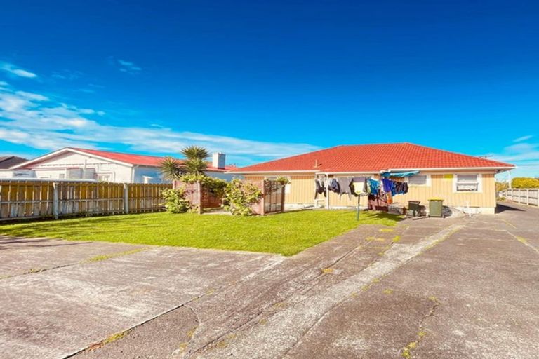 Photo of property in 9 Thomas Road, Mangere, Auckland, 2022
