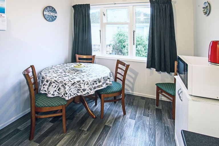 Photo of property in 160 Cole Street, Masterton, 5810