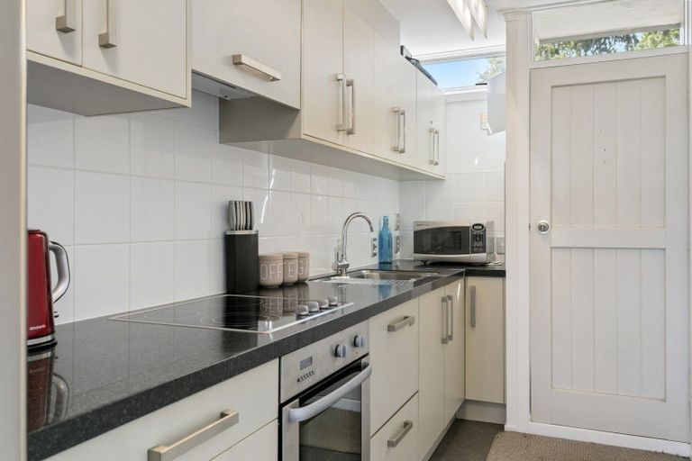 Photo of property in 300 Lake Terrace, Two Mile Bay, Taupo, 3330