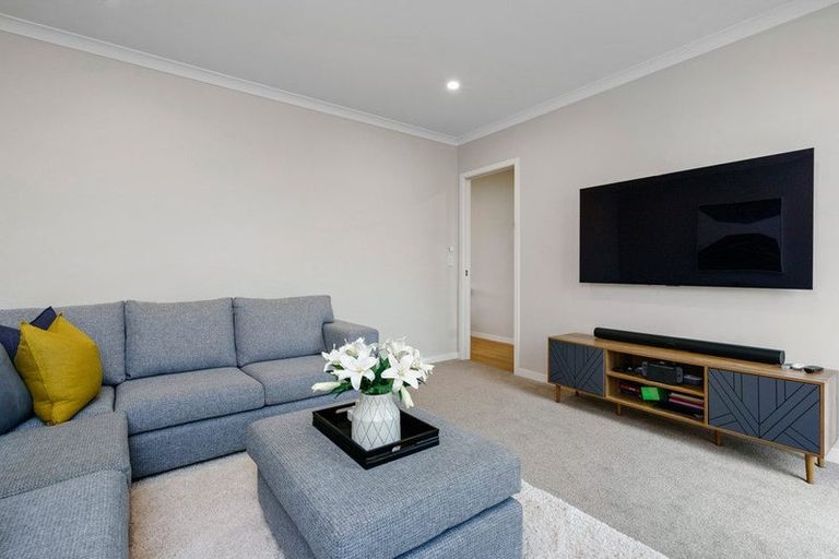 Photo of property in 32 Hugo Shaw Drive, Cambridge, 3434