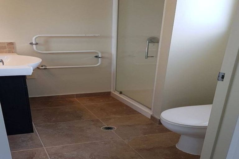 Photo of property in 3/1 Gracechurch Drive, Flat Bush, Auckland, 2016