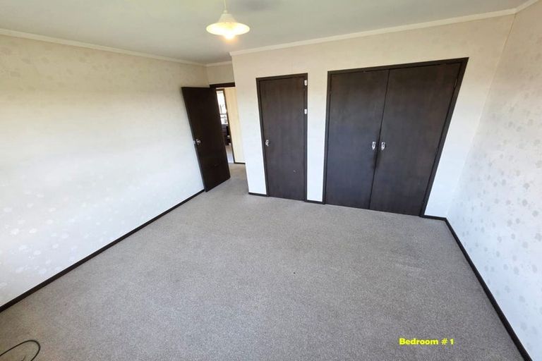 Photo of property in 42 Miltonia Avenue, Te Atatu South, Auckland, 0610