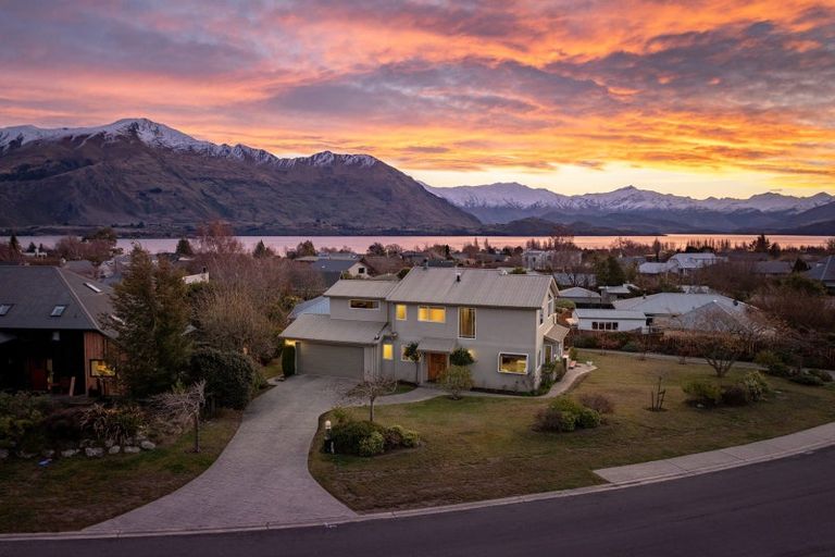 Photo of property in 97 Hunter Crescent, Wanaka, 9305