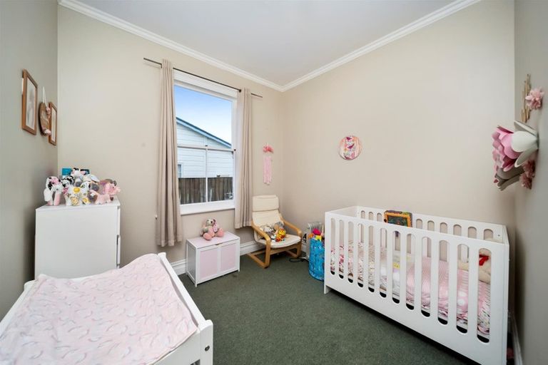 Photo of property in 22 Milmoe Street, Hawera, 4610