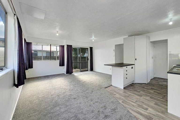 Photo of property in 10 Cherrywood Place, Western Heights, Rotorua, 3015
