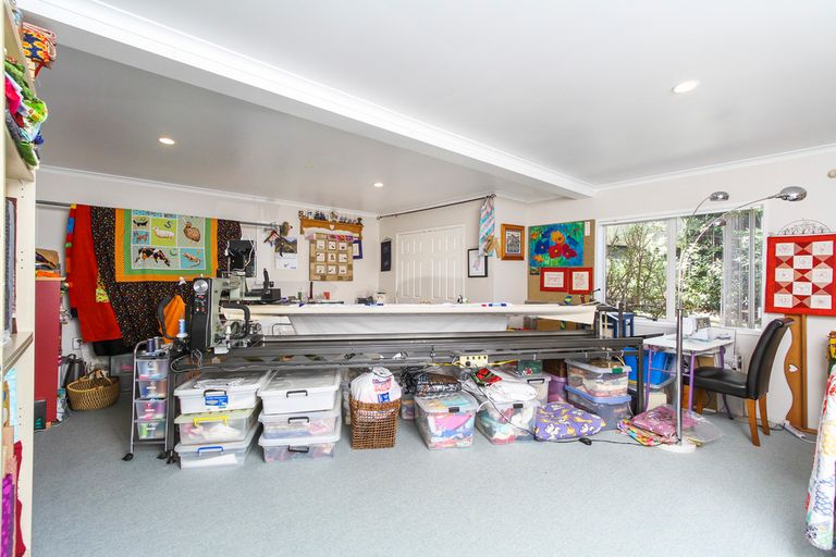 Photo of property in 62 Garton Drive, Massey, Auckland, 0614