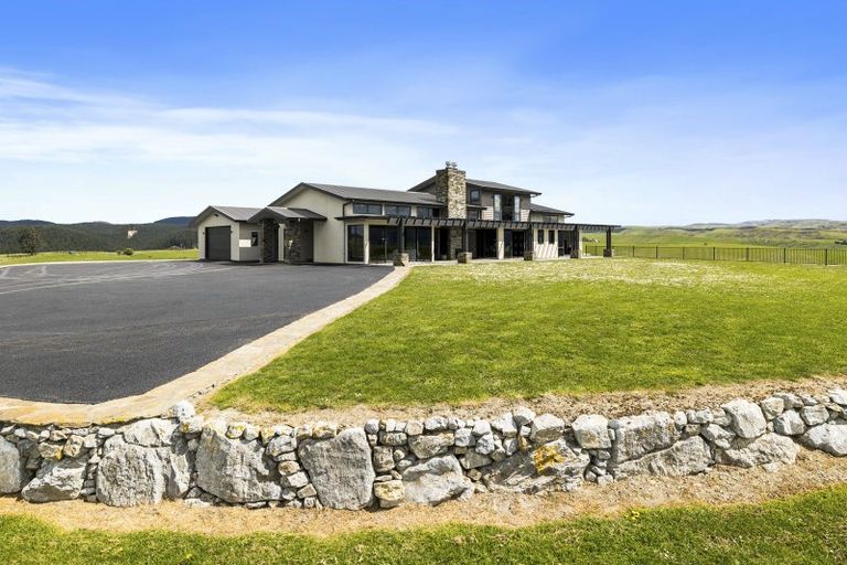 Photo of property in 220 Taieri Peak Road, Meadowbank, Palmerston, 9481