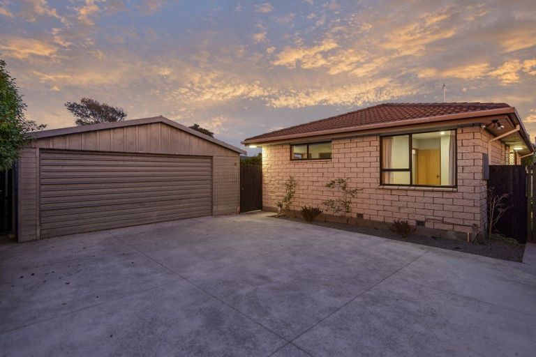 Photo of property in 81 Vivian Street, Burwood, Christchurch, 8083