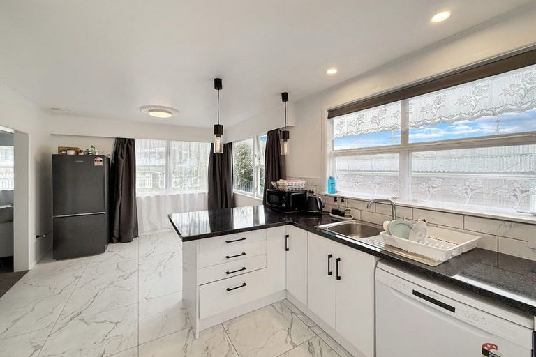 Photo of property in 202 Wellington Road, Wainuiomata, Lower Hutt, 5014