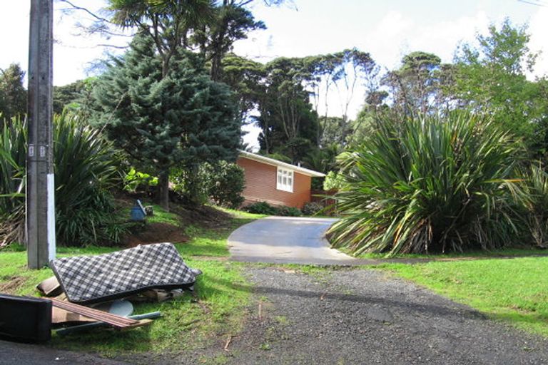 Photo of property in 8 York Road, Titirangi, Auckland, 0604