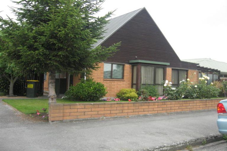 Photo of property in 5 Bowen Street, Upper Riccarton, Christchurch, 8041