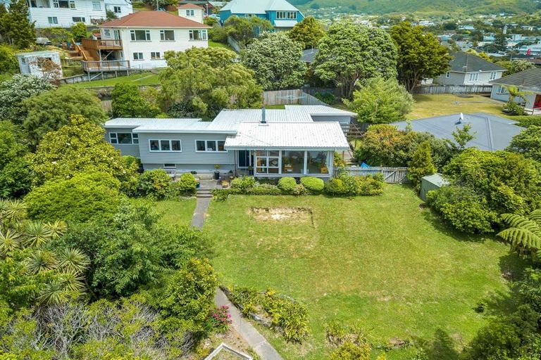 Photo of property in 4 Stephen Street, Tawa, Wellington, 5028