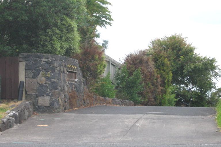 Photo of property in 1a/66 Seaview Road, Glenfield, Auckland, 0629