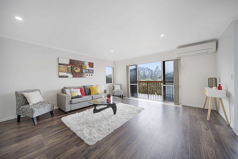 Photo of property in 39 Jadewynn Drive, Massey, Auckland, 0614