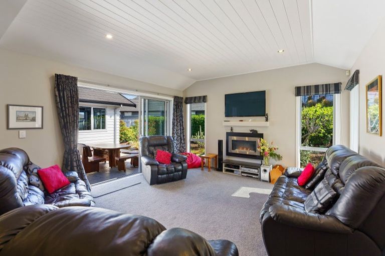 Photo of property in 23 Petrel Close, Paraparaumu Beach, Paraparaumu, 5032