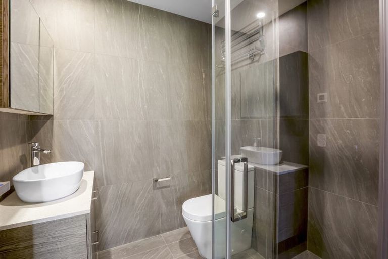Photo of property in 203/34u Red Oaks Drive, Frankton, Queenstown, 9300