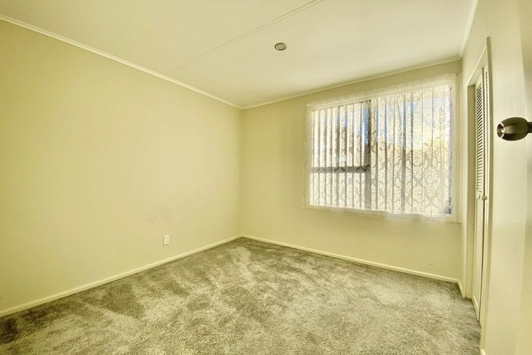 Photo of property in 1/4 Bernard Street, Papatoetoe, Auckland, 2025