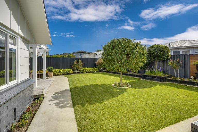 Photo of property in 35 Holyrood Street, Taradale, Napier, 4112