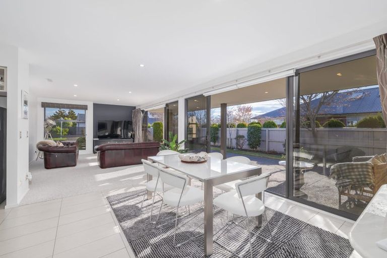 Photo of property in 11 Waterford Avenue, Northwood, Christchurch, 8051