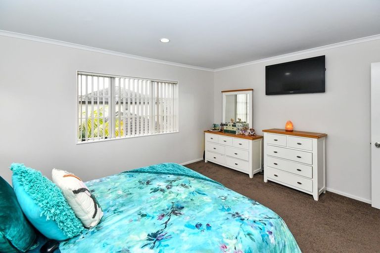 Photo of property in 4 Glasson Avenue, Flat Bush, Auckland, 2016