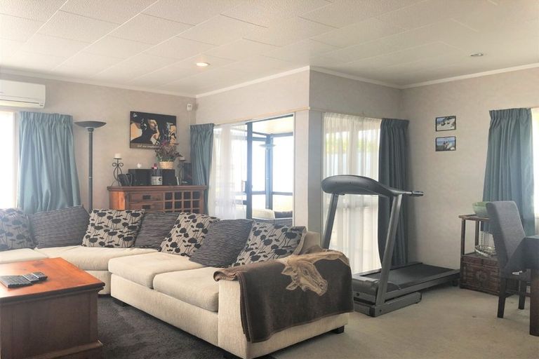 Photo of property in 1/217 Coronation Avenue, Welbourn, New Plymouth, 4310