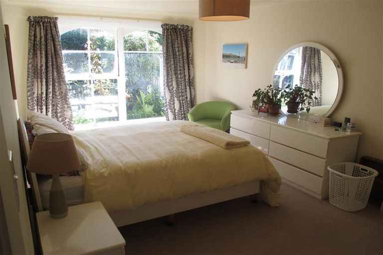 Photo of property in 138 Studholme Street, Somerfield, Christchurch, 8024