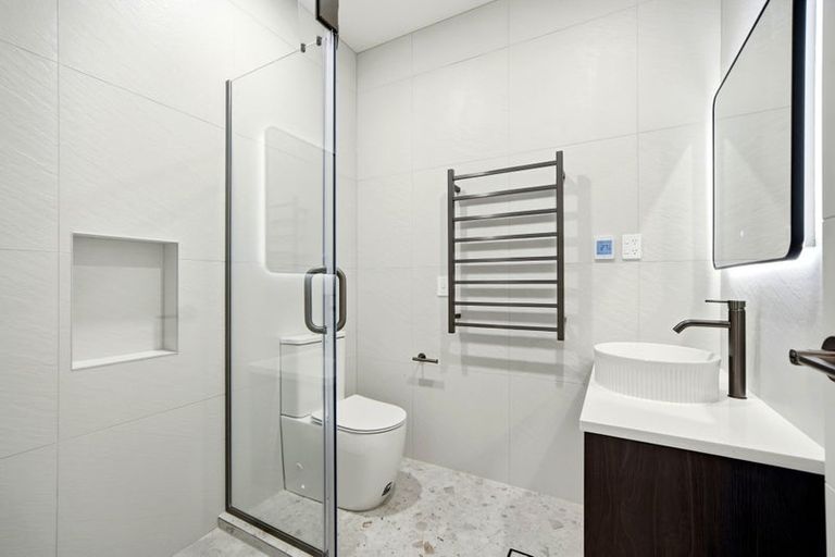 Photo of property in 32 Streamview Way, Long Bay, 0792
