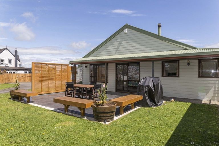 Photo of property in 9 Maclaurin Street, Dannevirke, 4930