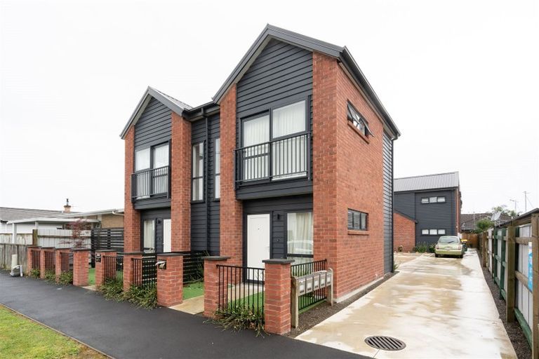 Photo of property in 27u7 Campbell Street, Frankton, Hamilton, 3204