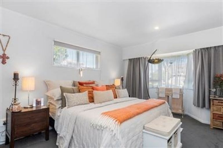 Photo of property in 1 Linklater Avenue, Bellevue, Tauranga, 3110