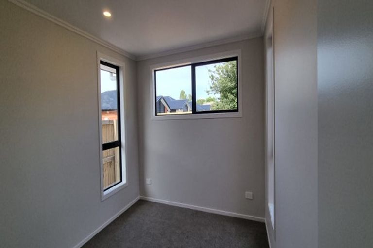 Photo of property in 7u3 Sare Crescent, Fairfield, Hamilton, 3214