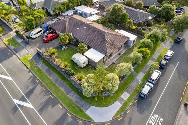 Photo of property in 2 Septimus Place, Henderson, Auckland, 0612