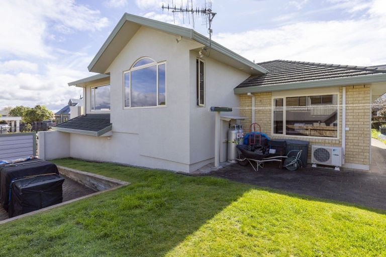 Photo of property in 2/50 Logan Avenue, Wharewaka, Taupo, 3330