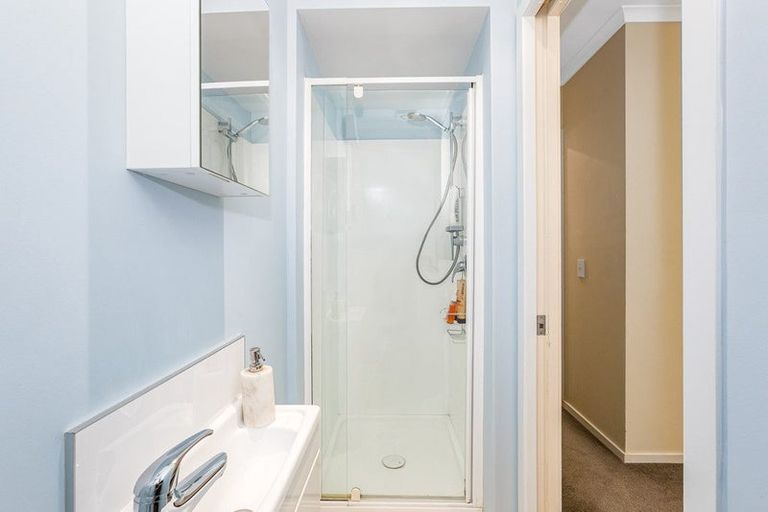 Photo of property in 25b Omar Street, Khandallah, Wellington, 6035