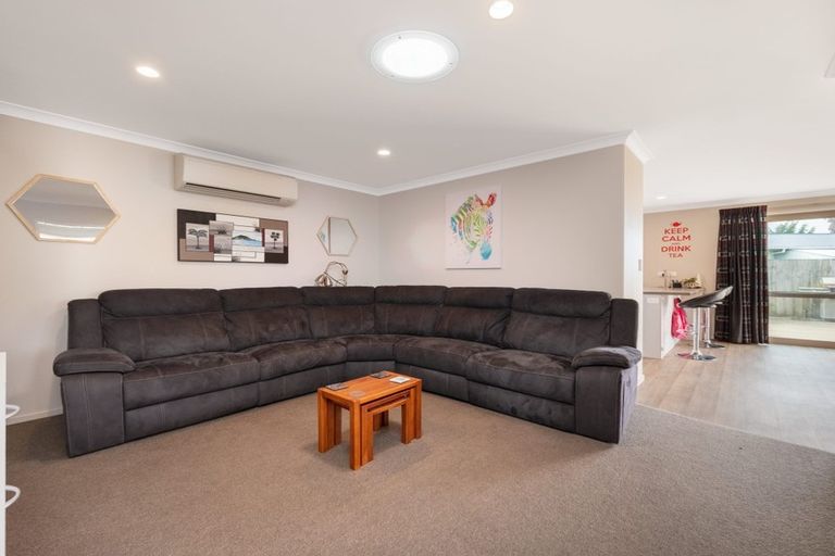 Photo of property in 15 Macloughlin Drive, Te Puke, 3119