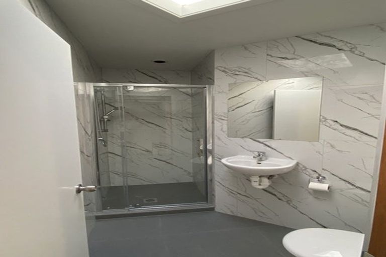 Photo of property in 6 Septimus Place, Henderson, Auckland, 0612
