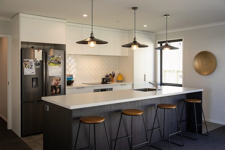 Photo of property in 6 Pa Tuna Lane, Hurdon, New Plymouth, 4310