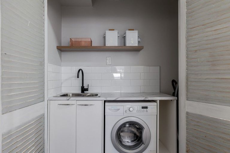 Photo of property in 36 Keeling Street, West End, Palmerston North, 4412