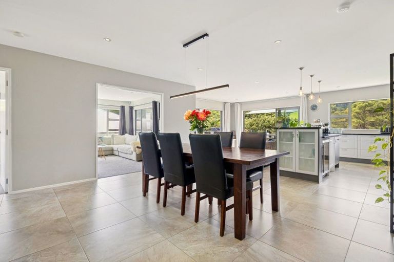 Photo of property in 18 Crabb Fields Lane, Riverhead, 0820