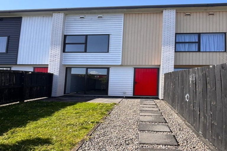 Photo of property in 87 Battalion Drive, Papakura, 2110