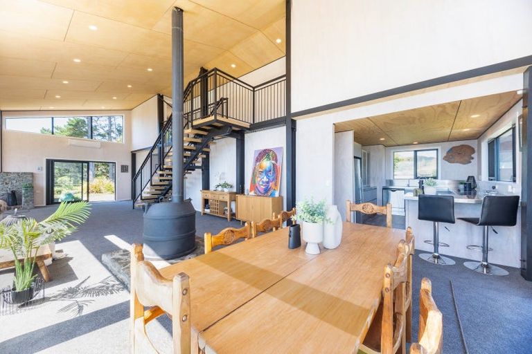 Photo of property in 198-200 Maungakotukutuku Road, Paraparaumu, 5032