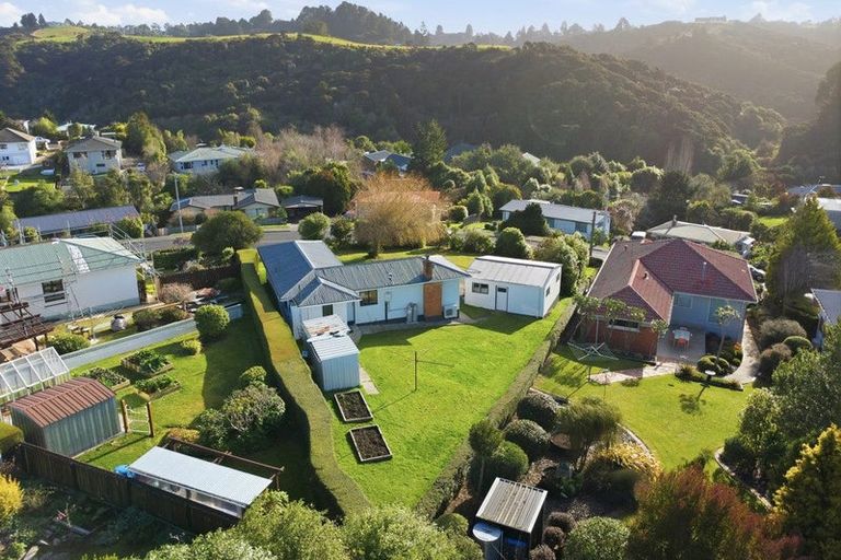 Photo of property in 8 Martin Road, Fairfield, Dunedin, 9018