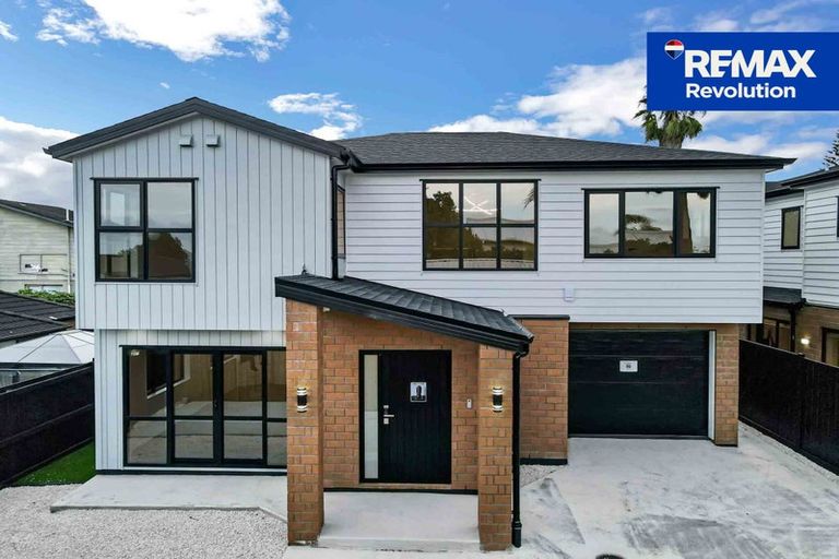 Photo of property in 21a Blanes Road, Weymouth, Auckland, 2103