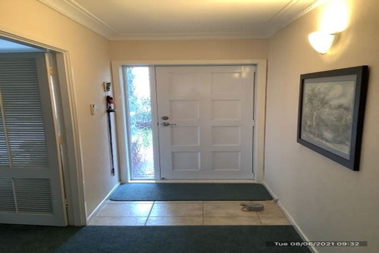 Photo of property in 40 Priestley Drive, Bucklands Beach, Auckland, 2014