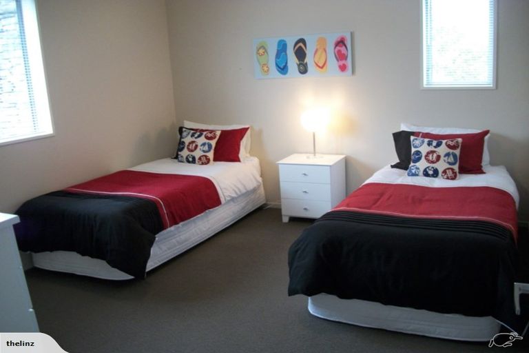 Photo of property in 15 Pentonville Close, Westmorland, Christchurch, 8025