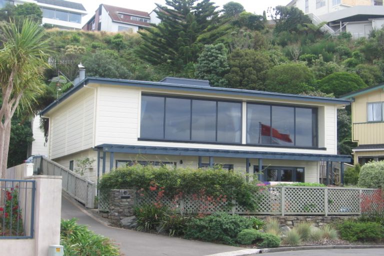Photo of property in 11 Mataroa Avenue, Northland, Wellington, 6012
